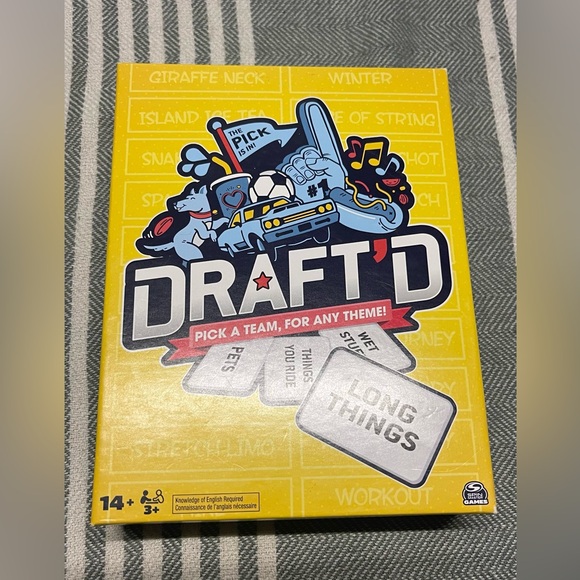 Spin Master Other - Draft'd Party Card Game - NEW